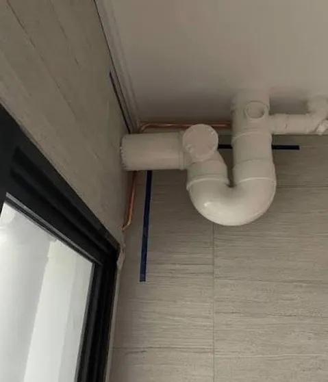 HDB Sewage and Water Pipe Painting