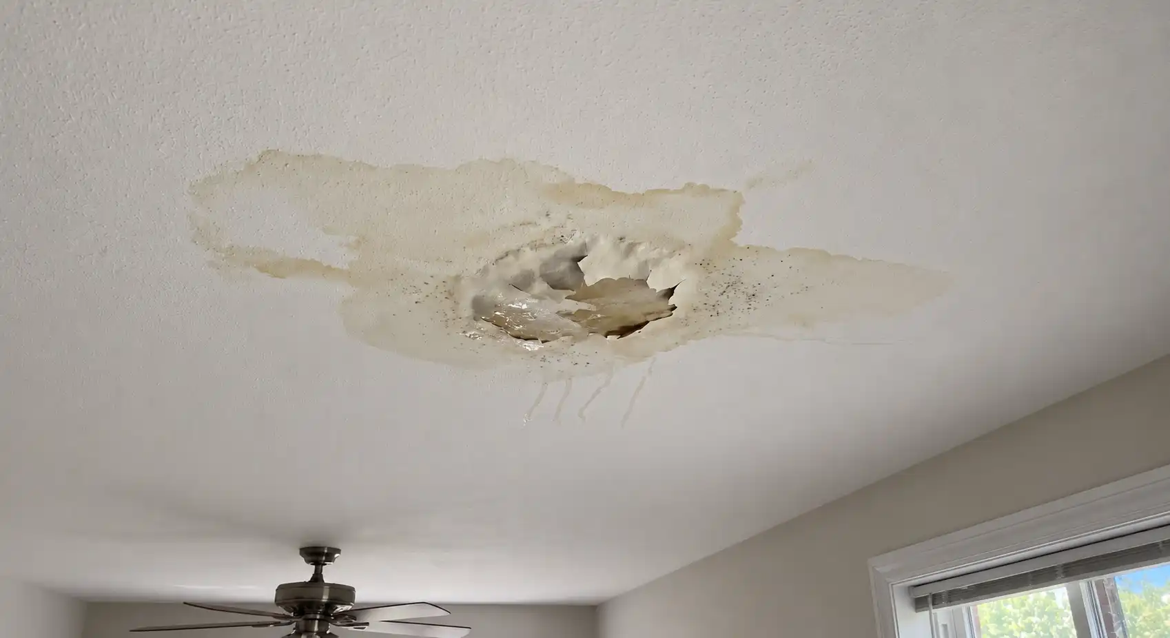 Ceiling Water Stain Blocking Painting Singapore